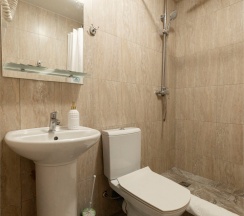 Семейный двухкомнатный номер в Ростов