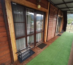 Полулюкс с видом на горы (2 этаж, номер 4) в Предгорье