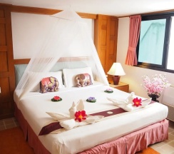 Четырёхместный семейный номер Standard с 4 комнатами в Your Place Inn