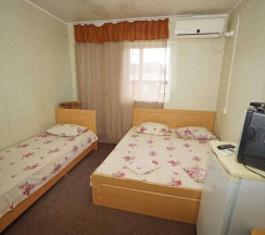 Трёхместный номер Standard с балконом в Радуга у моря