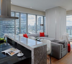 Corner Grand Apartment в Diamond Apartments
