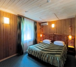 Коттедж «Украинская хата» с кухней 3-х комнатный в Vе art resort