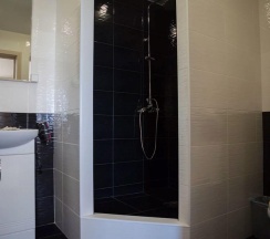 Номер полулюкс с 1 двуспальной кроватью в Вариант