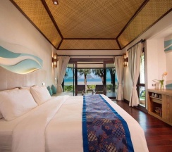 Коттедж Deluxe с балконом и рядом с пляжем в Tup Kaek Sunset Beach Resort