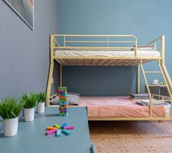 Апартаменты с 3 комнатами с красивым видом из окна в Rooms4Rent