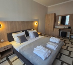 Премиум Люкс с кроватями DBL с видом на горы в Цитрус