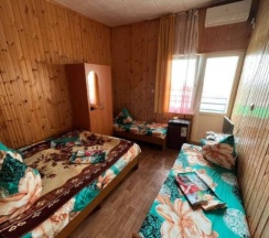 Четырёхместный Стандарт вид на море (с балконом) в Диана