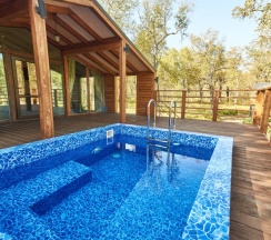 Шале с двумя спальнями в Kamchatka forest lodge