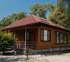 Семейный люкс с красивым видом из окна в Хуторок