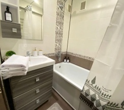 Апартаменты с балконом и с красивым видом из окна в Апартаменты Broadway House