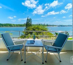 Номер Standard с балконом и с видом на море в Krabi River Hotel