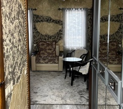 DeLuxe в Bostan