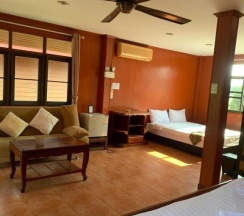Коттедж с 2 комнатами в Avila Resort