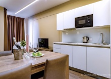 Трехкомнатный Сьюит в Dionis Art Apartments