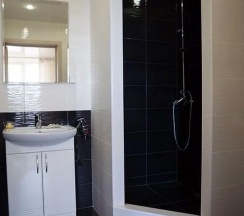 Номер полулюкс с 1 двуспальной кроватью в Вариант