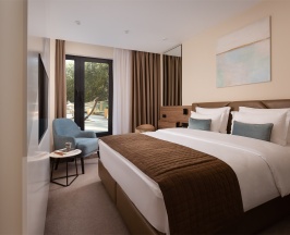 СТАНДАРТ с широкой кроватью с выходом на террасу в Palmira Garden Hotel & SPA