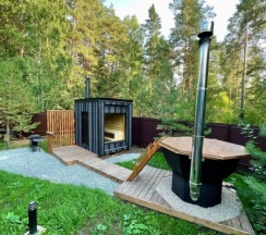 Серый дом "Горы" в Хворост