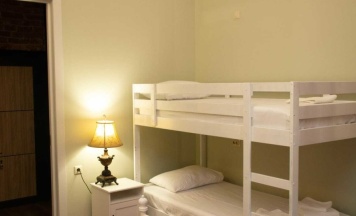 4-х местный номер с общей ванной в Дубровский