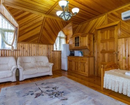 Стандартный семейный двухкомнатный номер с балконом в У Бочарова ручья