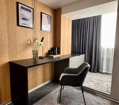 DE LUXE (BATH) в Milot