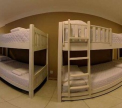 Кровать в общем номере (женский номер) в Bahia Prime Hostel