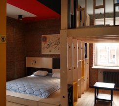 B студия в Hovel