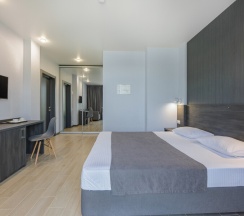 Трехместный с креслом в Costa Del Mar