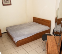 Двухместный номер (С большой кроватью King Size 1.6/2.0 с ортопедическим матрасом) в Милани
