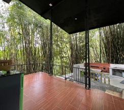 Двухместный номер Deluxe с балконом двуспальная кровать в Ton Pling Khao Lak Villa