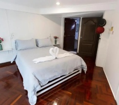 Двухместный номер Standard (двуспальная кровать) в Home16 Hostel 16