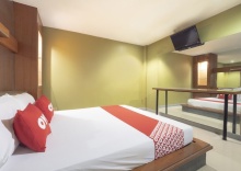 Номер Deluxe в OYO 75382 Chonburi Hotel