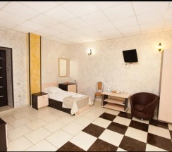 Трехместный в Мон Ами