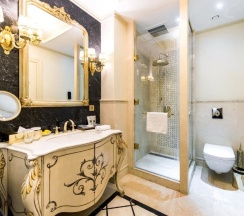 Люкс Luxury с красивым видом из окна в Rixos Khadisha Shymkent
