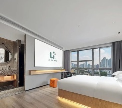 Двухместный номер Deluxe (двуспальная кровать) в Lan Wan International Hotel