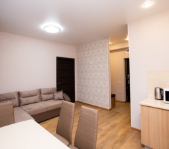 Семейные апартаменты-студия в Alba inn apartments
