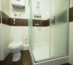 Двухместный номер КОМФОРТ с большой двуспальной кроватью или двумя односпальными кроватями в Морской