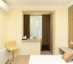 Трёхместный люкс в Family Inn
