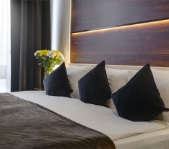 Люкс с видом на сад в Viewpoint Hotel
