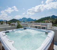 Вилла с 3 комнатами с красивым видом из окна в Отель The Oriental Beach Pearl
