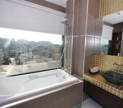 Номер Standard с красивым видом из окна в Chalelarn Hotel