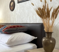 Уютная сталинка — первый дом у моря, прямо в парке и рядом с городским пляжем! в Как дома 05