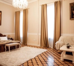 Трёхместный номер Economy в Royal Palace Hotel Baku