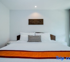 Номер Deluxe с красивым видом из окна в Kata Tranquil Villa