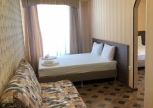 с. Ольгинка: Коттедж Residence hotel&hostel