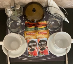 Делюкс в День и ночь