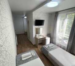 Стандартный четырехместный номер в Киви