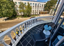 Делюкс с балконом в The Rooms Boutique Hotel