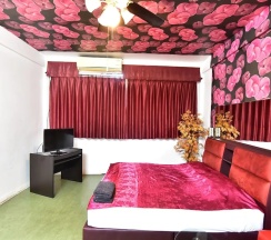 Люкс в Maxwell Hotel