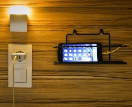 Спальное место в общем номере для мужчин на двухъярусной кровати  в Red apple