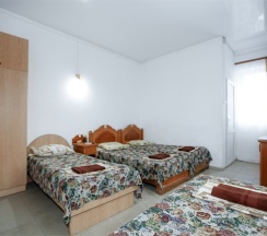Стандартный 4х местный номер 3 этаж в Green oasis Vavilon